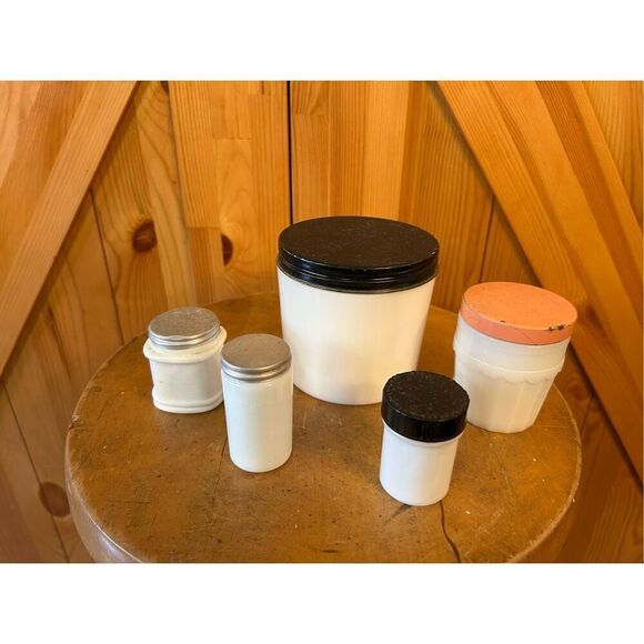 VINTAGE MILK GLASS JAR LOT OF 5 (8262) - Picture 3 of 7